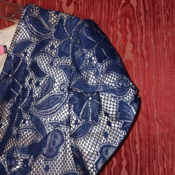 CHI CHI Navy Blue Lace Cap Sleeve Back Zip Pockets Dress Size 12 - Picture 8 of 16